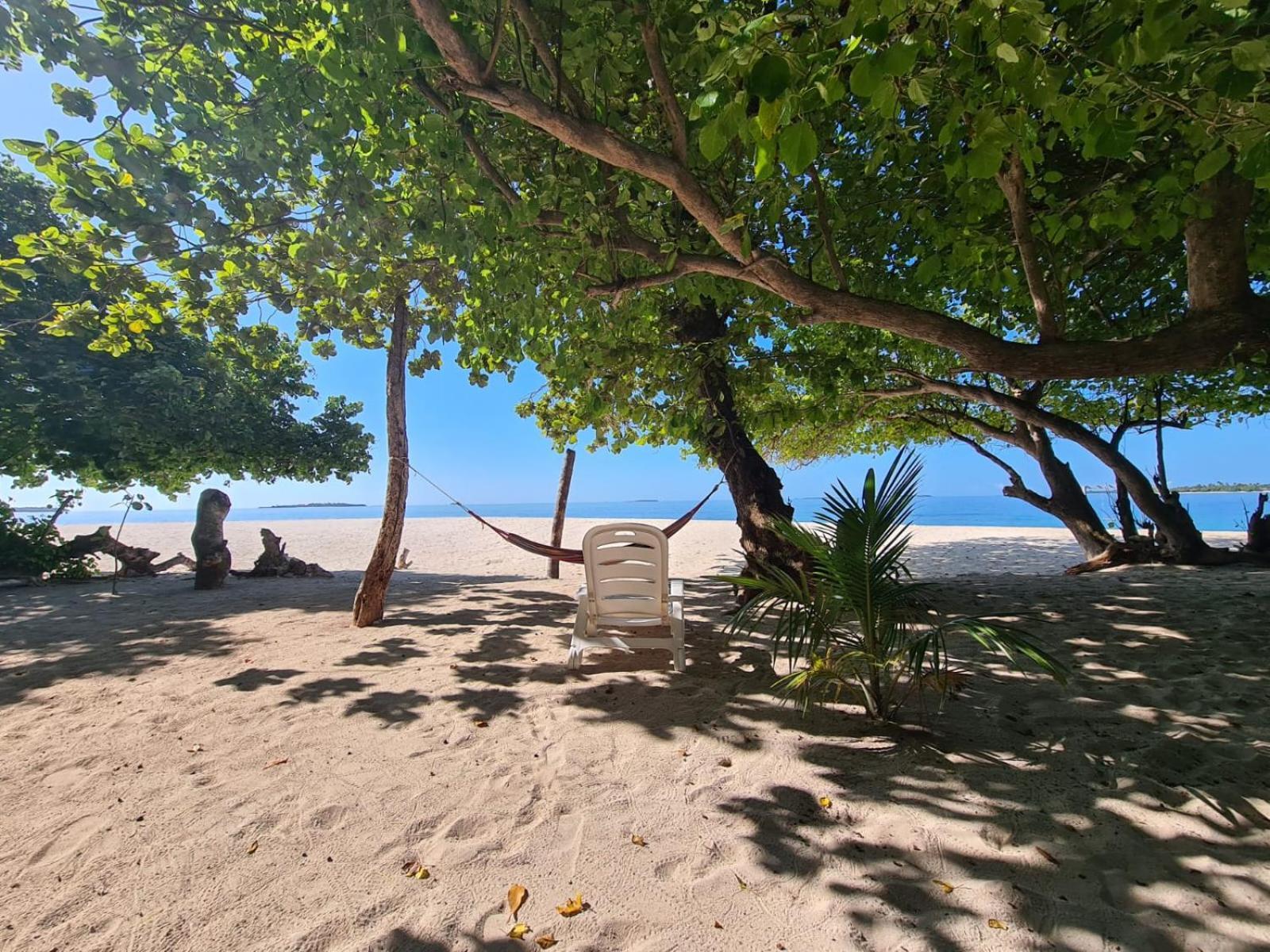 Kamadhoo Inn Екстериор снимка
