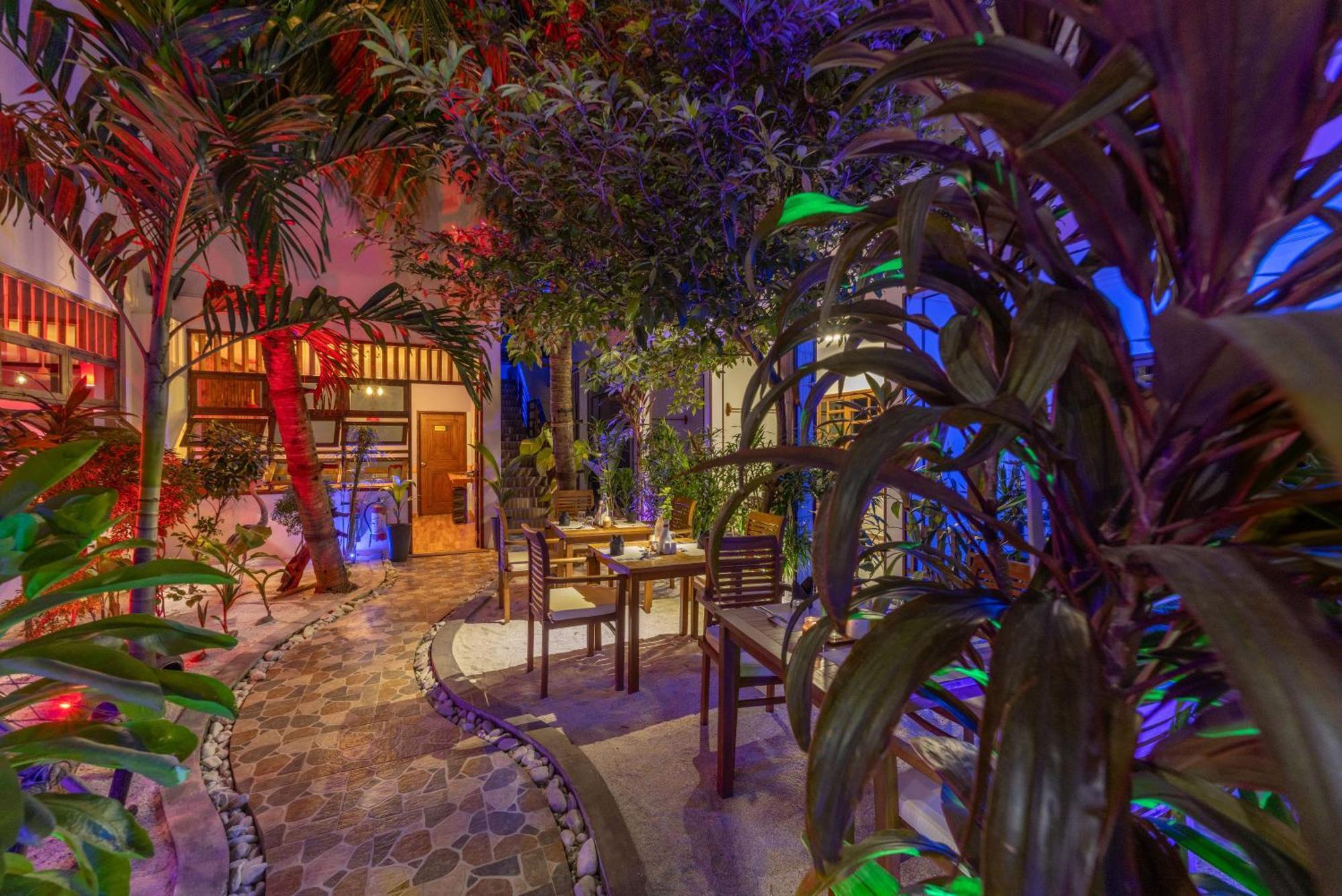 Kamadhoo Inn Екстериор снимка