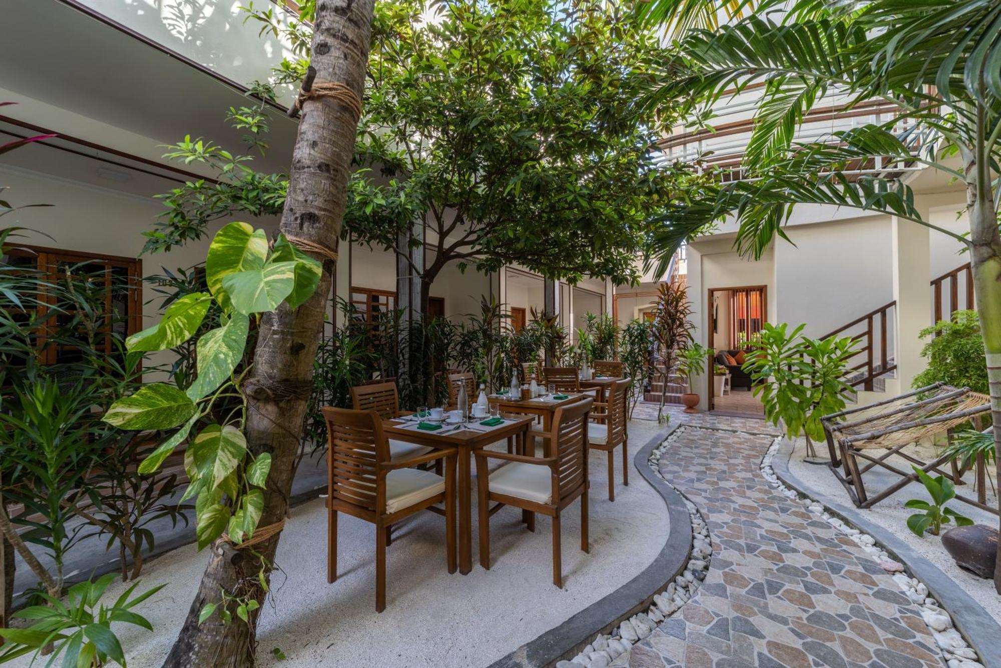 Kamadhoo Inn Екстериор снимка